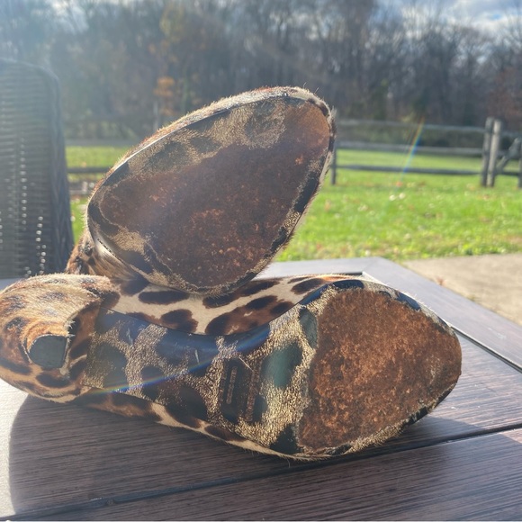 Dolce & Gabbana Animal Print  Genuine Pony Hair Heeled Pumps Size 37 1/2 - Picture 4 of 10